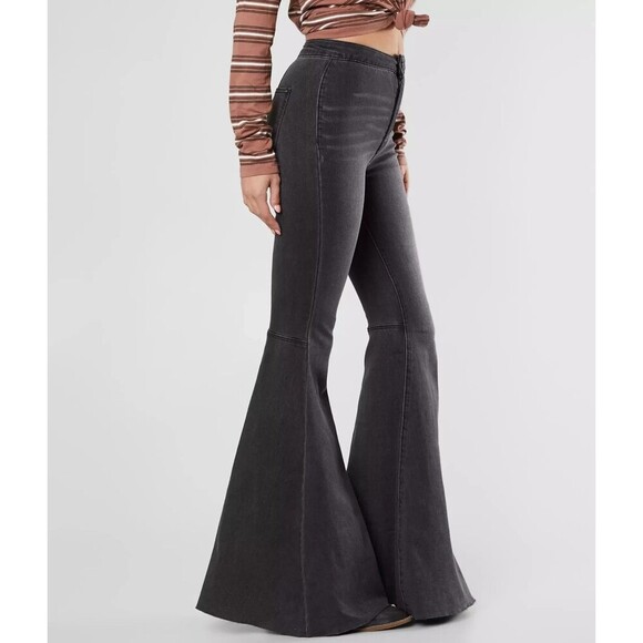 We The Free Jeans 26 Black Just Float On Flare Bell Bottom Distressed Boho - Picture 3 of 12